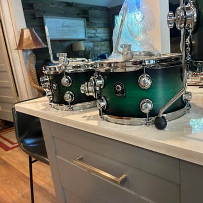 Natal Cafe Racer drum set satin green burst image 10
