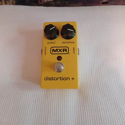 MXR M104 Distortion + | Reverb