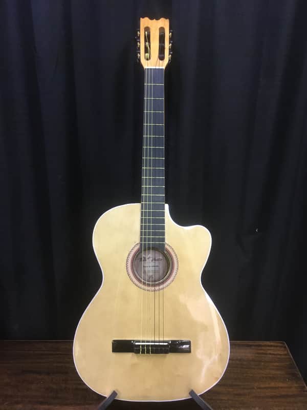 Guitarra Tata vasco - Natural image 1