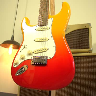 Fender – Stratocaster Left-Handed – Tequila Sunrise – w/Gigbag image 3