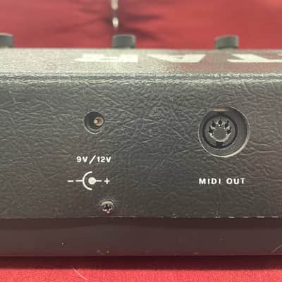 Fatar MP1 Midi Foot Controller - Black image 11