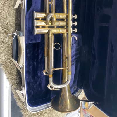 Conn 22B Trumpet Bb 1950's - Brass w/ Case image 3