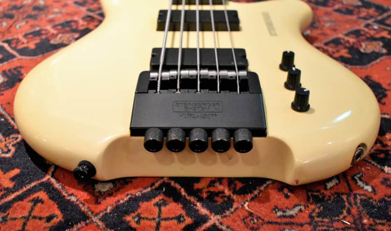 1991 Steinberger XQ-25 Five string bass 5 White Free Shipping | Reverb