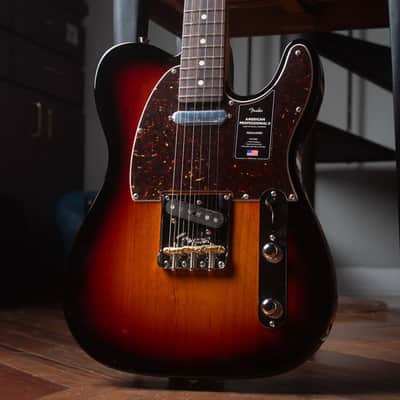 Fender American Professional II Telecaster 3-Color Sunburst (Demo) image 1