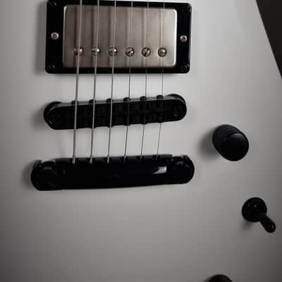 Manuel Ali Guitars Underdog #6 2020 matt white image 3