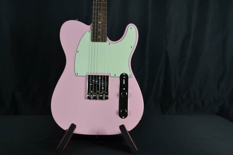 Squier FSR Classic Vibe '60s Custom Esquire - Shell Pink image 1