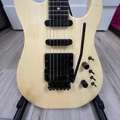 Gibson WRC (Wayne Charvel) Showcase 1988 - Made in USA - Relic'd Vintage White - Rare image 2