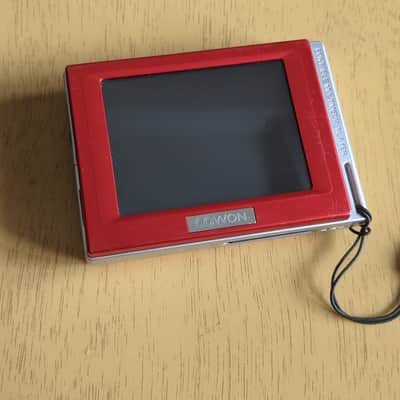Cowon iAudio D2 4gb Red Digital Music Player image 3