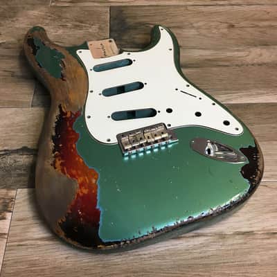 Made to Order - FRANCHIN Mercury guitar body Relic Aged 100% Nitro Lacquer COLOR OVER COLOR (Sunburst/ Black/ White/ Blue/ Green/ Yellow/ Red/ Pink/ Burgundy/ Purple/ Gold/ Silver, etc.) Basswood Poplar Stratocaster-Strat-S-Style Made in Italy image 5