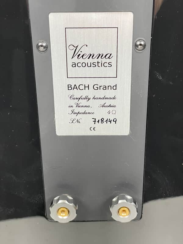 Pair) Vienna Acoustics BACH Grand Floor Standing Speakers (2