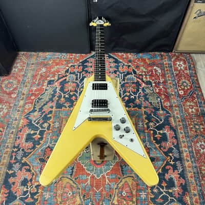 Gibson Flying V '67 Vintage Reissue Classic White - 1999 image 9