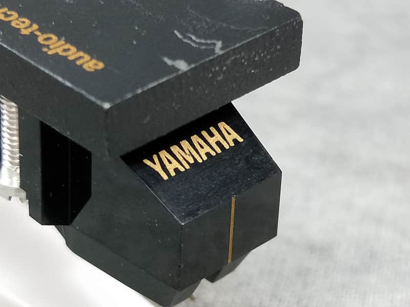 Yamaha MC-9