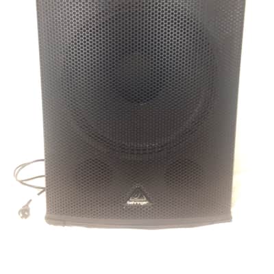 Behringer Eurolive B1500XP 3000-Watt 15" Powered Subwoofer