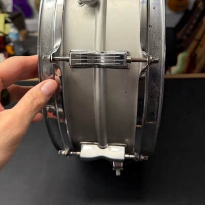 Ludwig No. 404 Acrolite 5x14" 8-Lug Aluminum Snare Drum with Pointed Blue/Olive Badge 1969 - 1979 - Matte Aluminum image 8