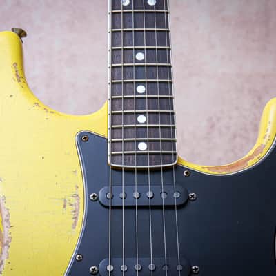 FENDER USA Custom Shop Ltd '67 Reissue Stratocaster Relic "Graffiti Yellow" (2023) image 6