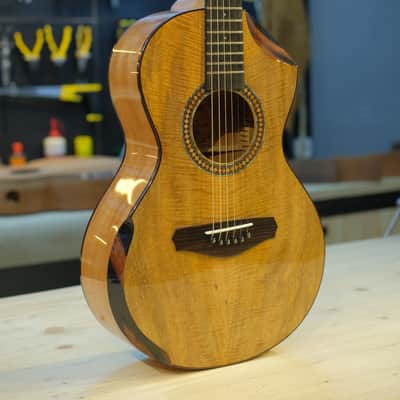 Batiksoul Guitars No.#126 - Parlour Crescentia Moon Flamed Mango ( Hybrid Bracing ) image 7