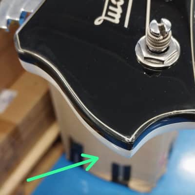 Hagstrom   Nekromant 5 Wht image 3