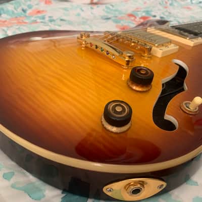 AIO Wolf KLP 45FM Electric Guitar - Honey Burst image 4