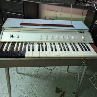 Porto combo suitcase Organ Italy Ideal CEI Noble vintage synth Farfisa/Starmaster-adjacent needs work Italian 1960’s blue grey tolex image 22