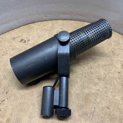 SHURE SM7 USA MICROPHONE- ORIGINAL 70'S/'80'S VINTAGE/ RARE/ CLASSIC! MAKE OFFER! image 4