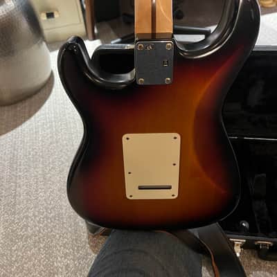 Fender Highway One HSS Stratocaster with Maple Fretboard 2006 - 2011 - 3-Color Sunburst image 6