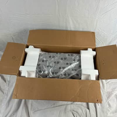 Yamaha NS-C444 Center Channel Speaker image 8