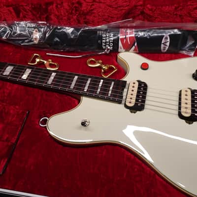 EVH MIJ Series EVH Edward Signature Wolfgang 2024-MINT -Brass tuners- Ivory image 10