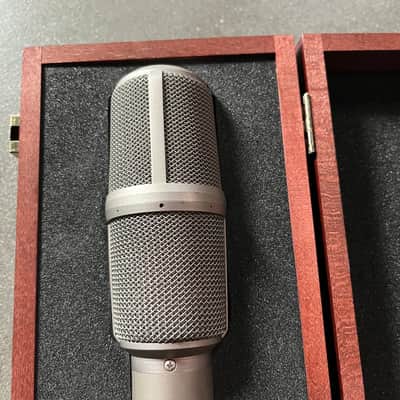 Vintage Neumann USM 69 i Stereo Condenser Microphone image 7