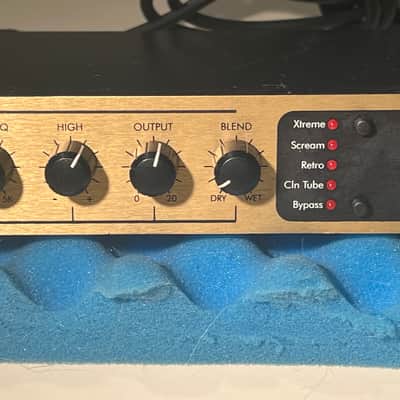 ART Applied Research and Technology DST 4 Studio Guitar tube Pre-amp and effects processor + rack mount bolts & washers. image 3