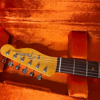 Fender American Vintage II '63 Telecaster 2022 - Present - Crimson Red Transparent image 4
