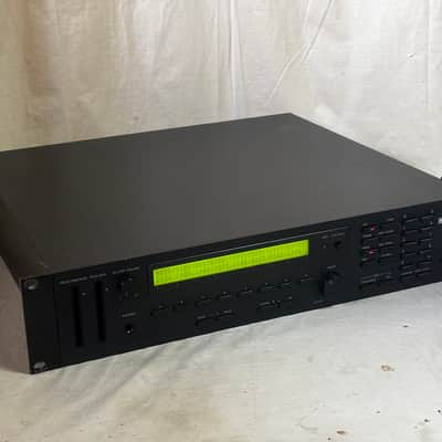 Korg M1R MUSIC WORKSTATION rack-mount module of M1 New internal battery!