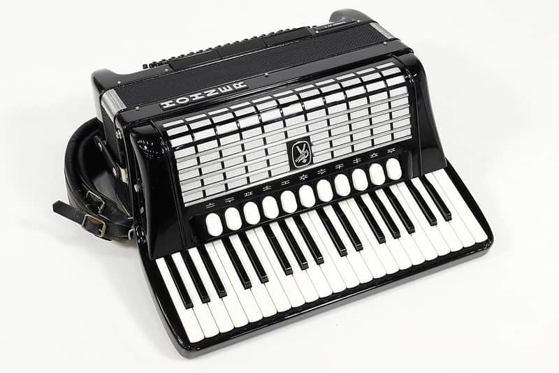 Hohner Tango IV T image 1
