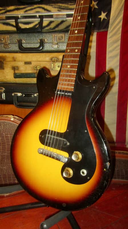 1964 Gibson Melody Maker 3/4 Sunburst