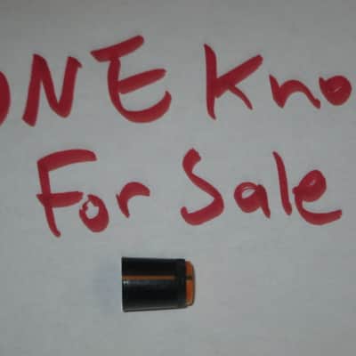 ONE lightly used / mostly very clean (top side has some short scratches) genuine Boss DF-2 KNOB, fits split shaft shaft (stem) mid 1980s - early 1990s - TOP: orange with black marker // SIDEs: black // hard plastic (NO pedal / NO other items) image 2