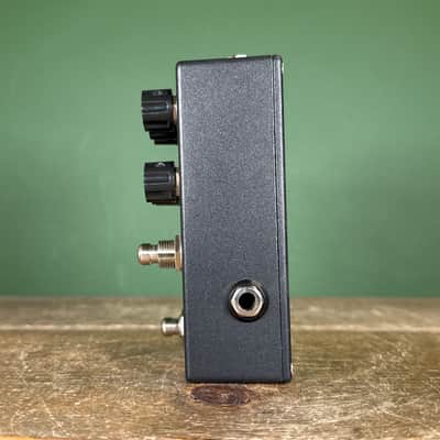 Matthews Effects The Chemist Atomic Modulator V2 2019 - Black | Reverb