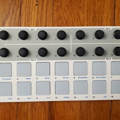 Arturia BeatStep MIDI Controller 2014 - Present - White