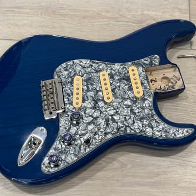 Loaded Fender Deluxe Player Sapphire Blue Transparent Stratocaster ASH Body image 8