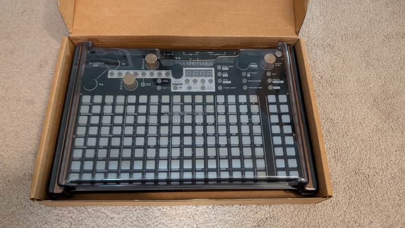 Synthstrom Audible Deluge 64-Voice Desktop Synthesizer with Numeric Display
