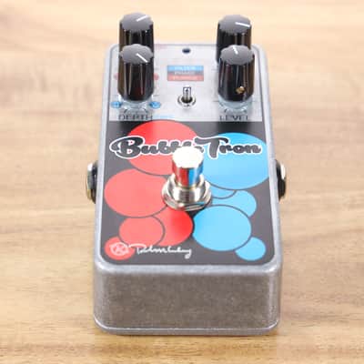 Keeley Bubbletron Flanger / Phaser 2016 - Present - Silver / Blue / Red image 3