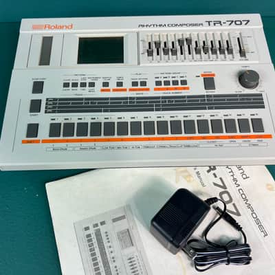 Roland TR-707 Rhythm Composer 1985 - White image 13