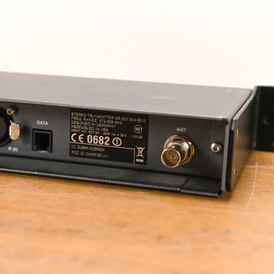 Sennheiser SR 300 IEM G2 Wireless Transmitter 572-608MHz NO POWER SUPPLY CG01YRY image 6