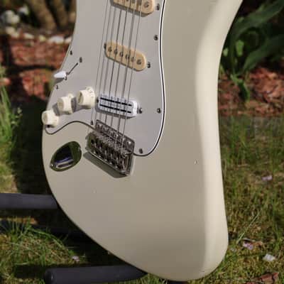 Fender Stratocaster White 1993 Left Handed Kurt Cobain Strat Japan Nirvana Guitar + Hotrail image 6
