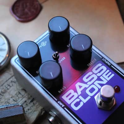 EHX " Bass Clone Nano" image 12