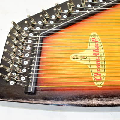 Chromaharp by Rhythm Band 15-Chord Autoharp w/ Accessories image 8