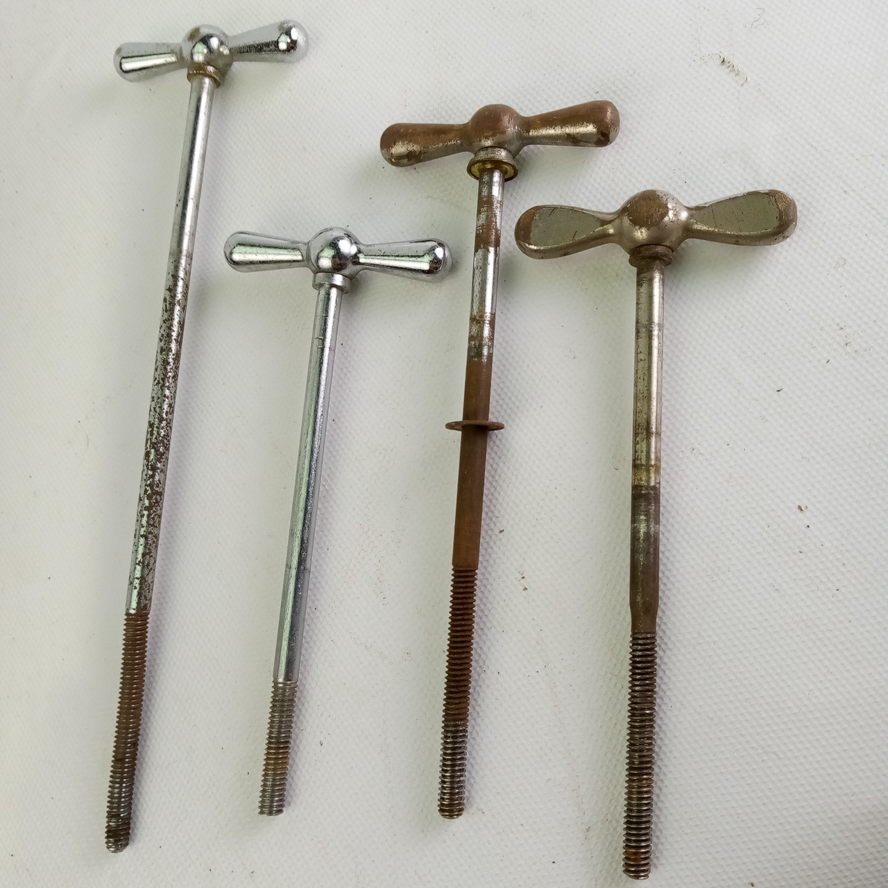 Pick 1of these 4 Tension Rods Bow-Tie Bass Drum/Tunable Floor Tom Vintage Nickel — main photograph