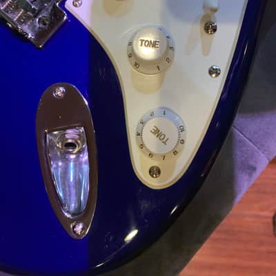 2007 Fender metallic blue Squier Strat Affinity Series image 8