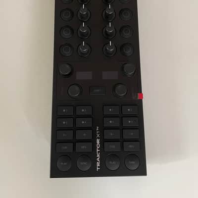 Native Instruments Traktor X1 MK3 - Portable USB DJ Controller (Brand New) image 8