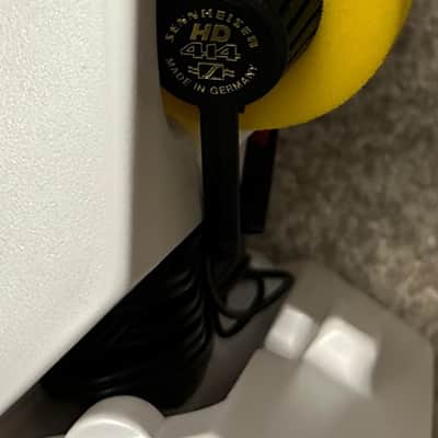 Sennheiser HD 414 (50th Anniversary) 1995 - Black / Yellow Headphones (New Old Stock) image 8
