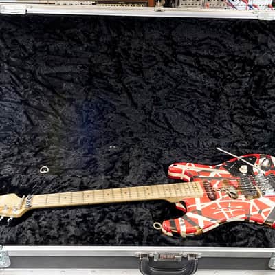 Fender Custom Shop Eddie Van Halen Signature Frankenstein 2007 - Red/White/Black image 11