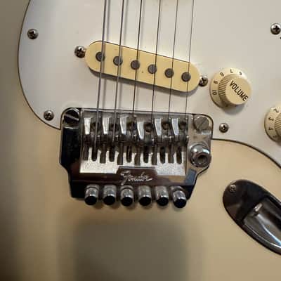 Fender Stratocaster ST-562 1985-1987 - Cream image 14